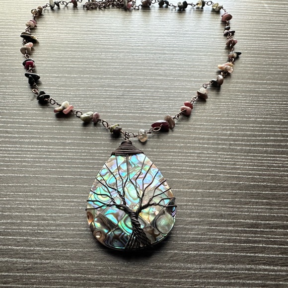 wire wrapped abalone necklace - Picture 3 of 10